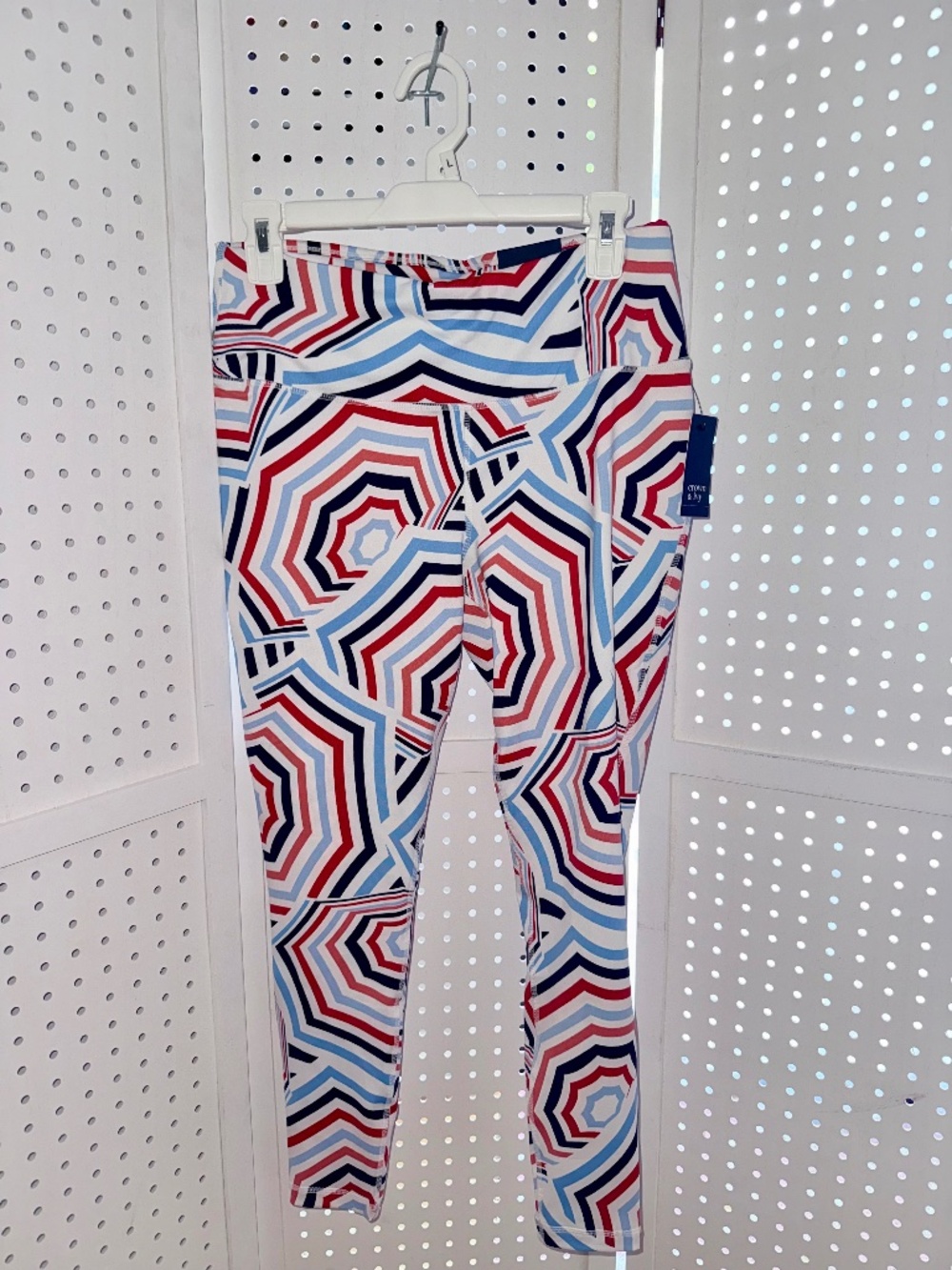 NWT Crown & Ivy Medium Leggings Geometric Beach Umbrella Print Preppy